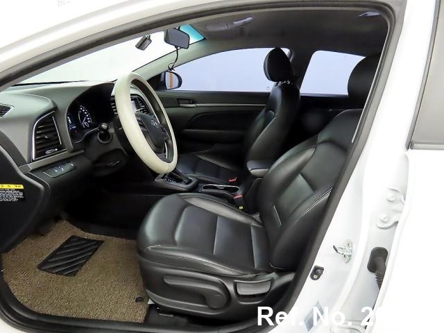  Hyundai / Avante Stock No. 20062